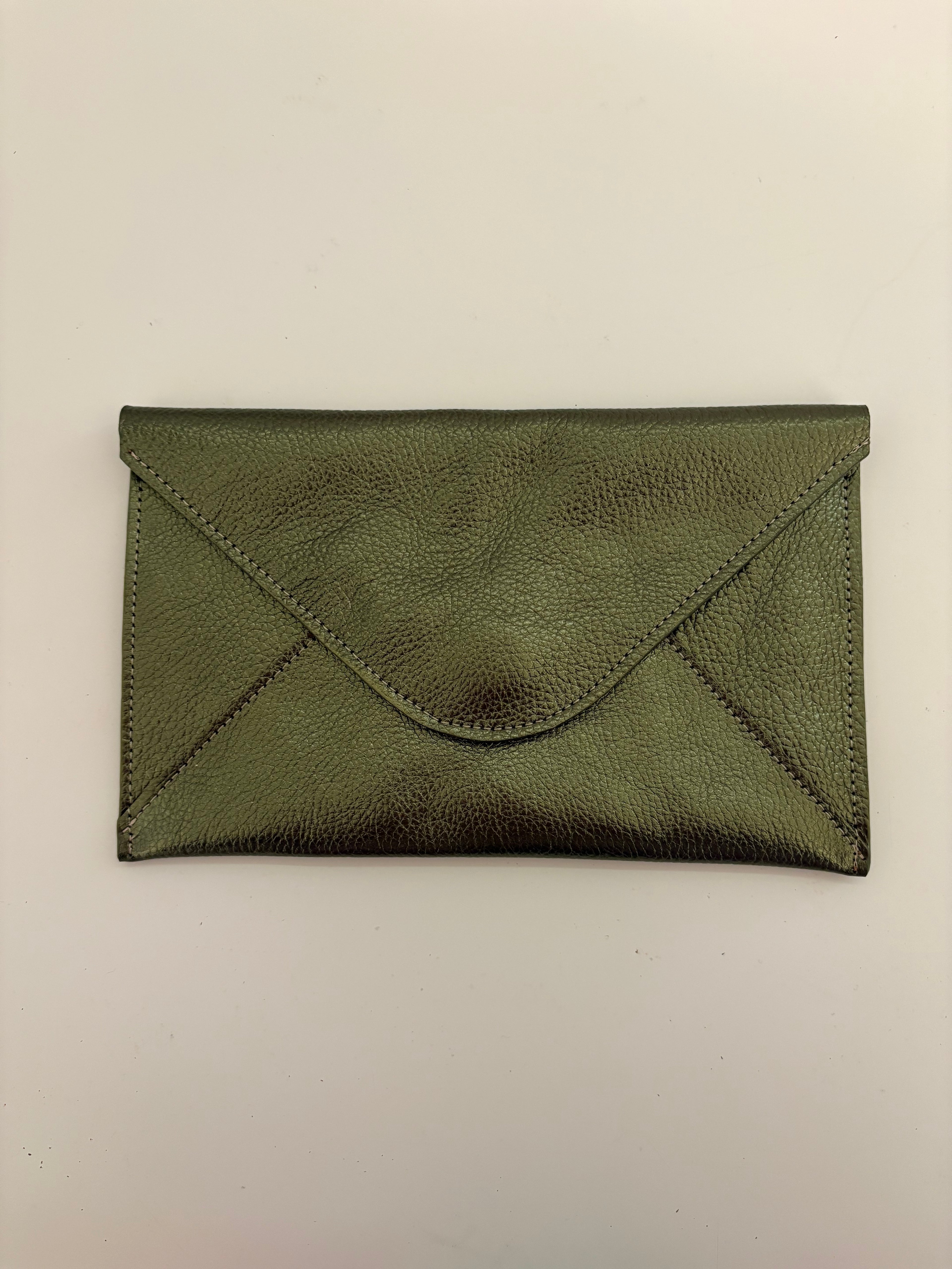 Passport Clutch - Metallic Leather