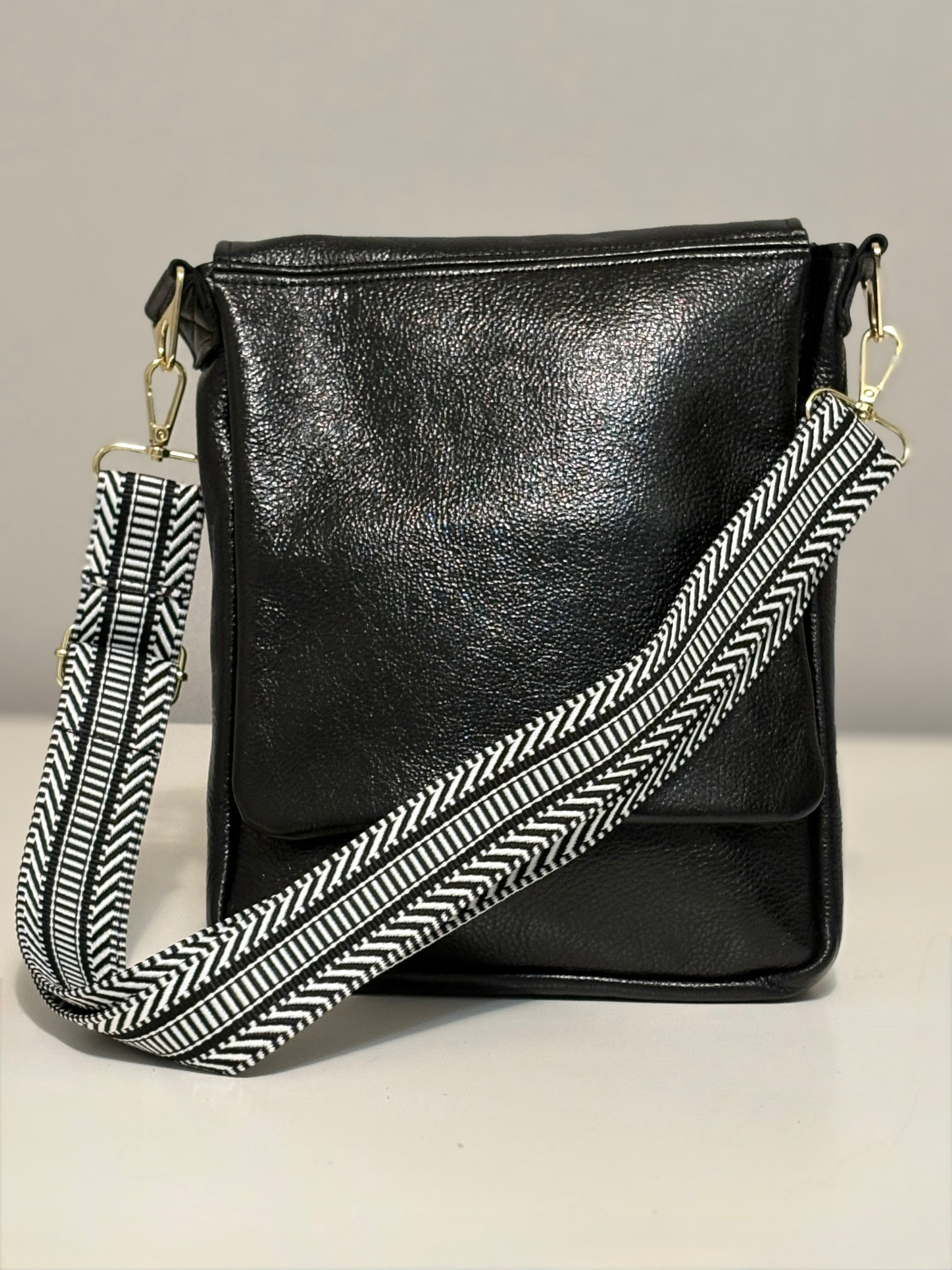 Crossbody Messenger bag - Metallic Leather
