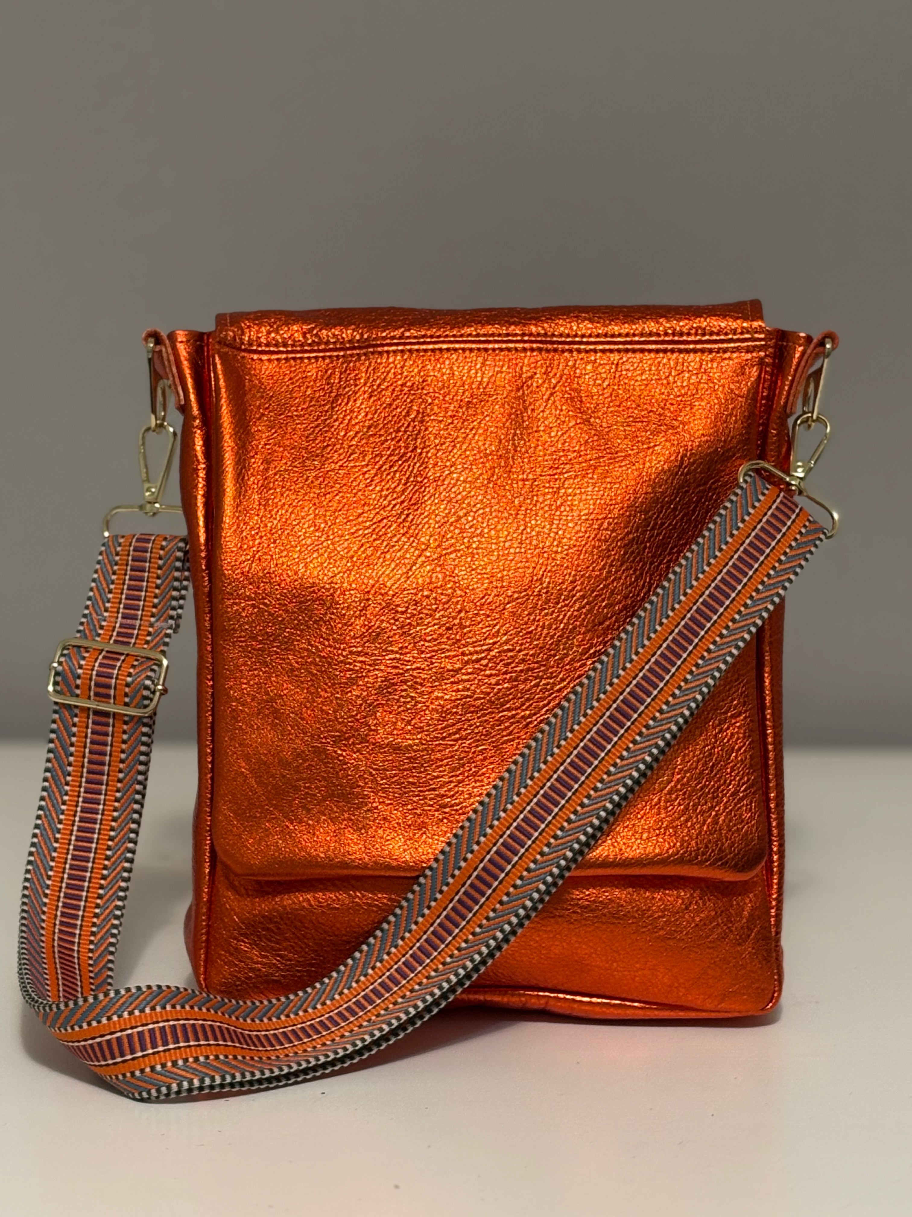 Crossbody Messenger bag - Metallic Leather