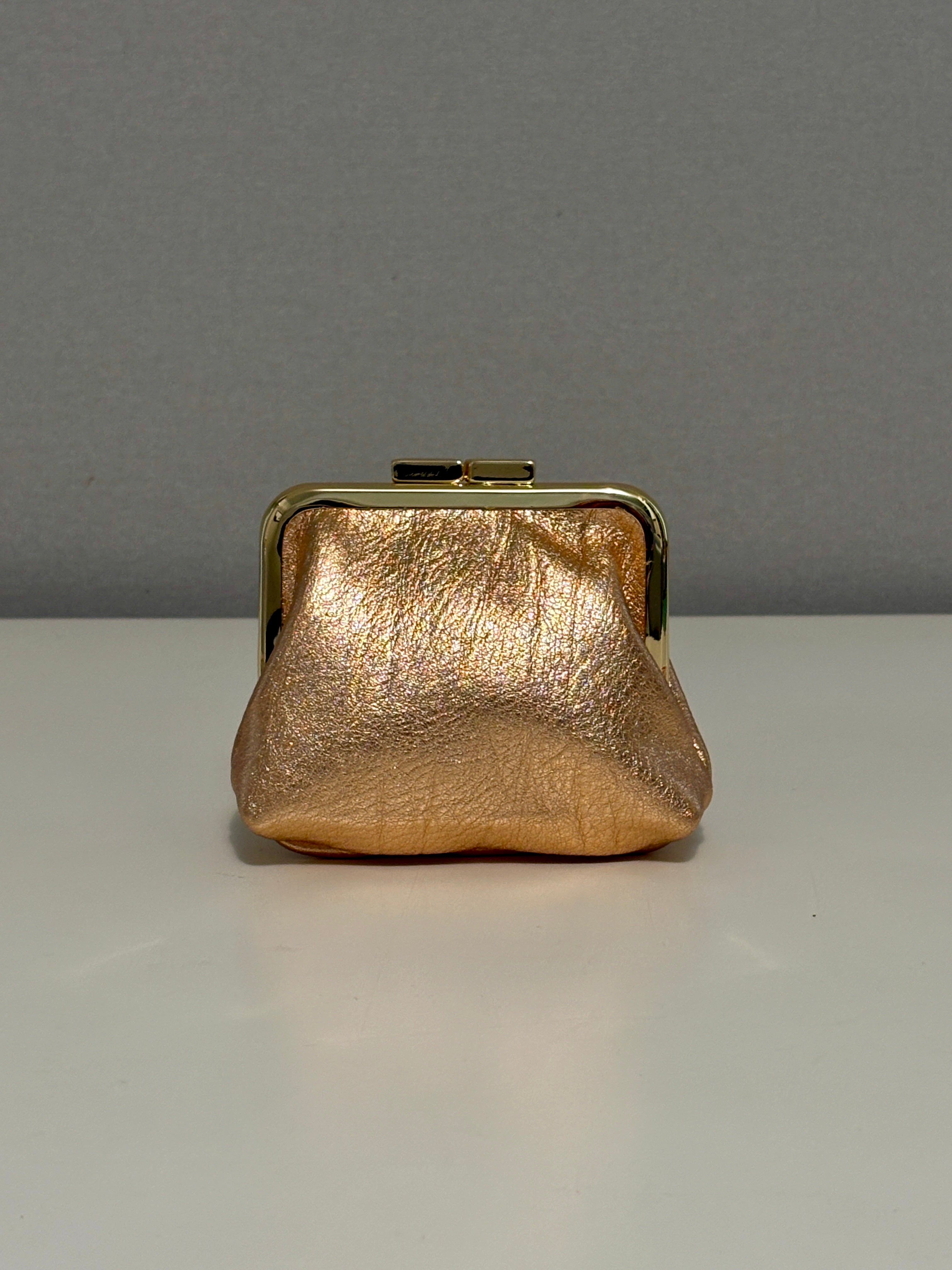 Kiss Clasp Purse - Metallic Leather