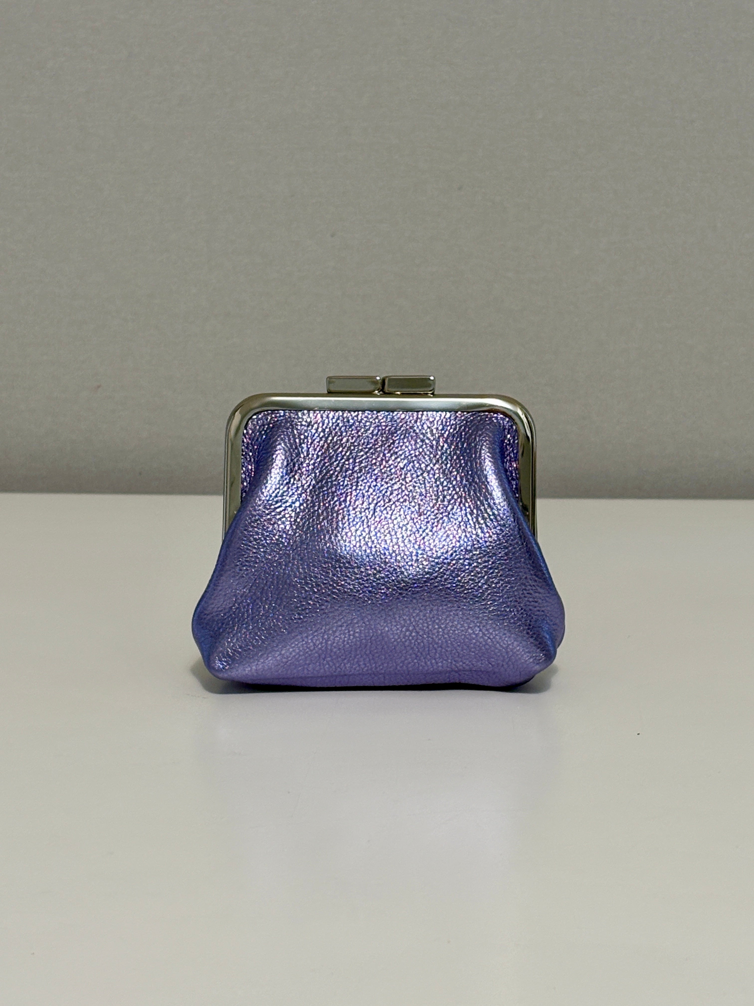 Kiss Clasp Purse - Metallic Leather